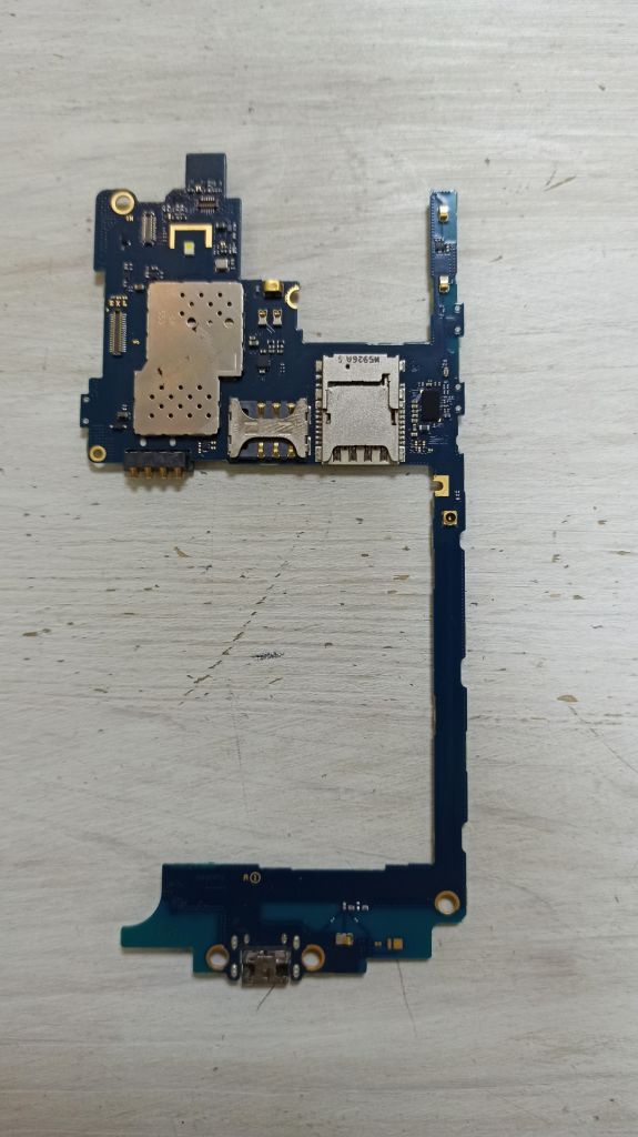Samsung G531H плата НЕ робоча - фото фото фото 1