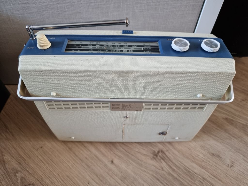 National All Transistor Radio-Phonograph SG-550A - фото фото фото 1