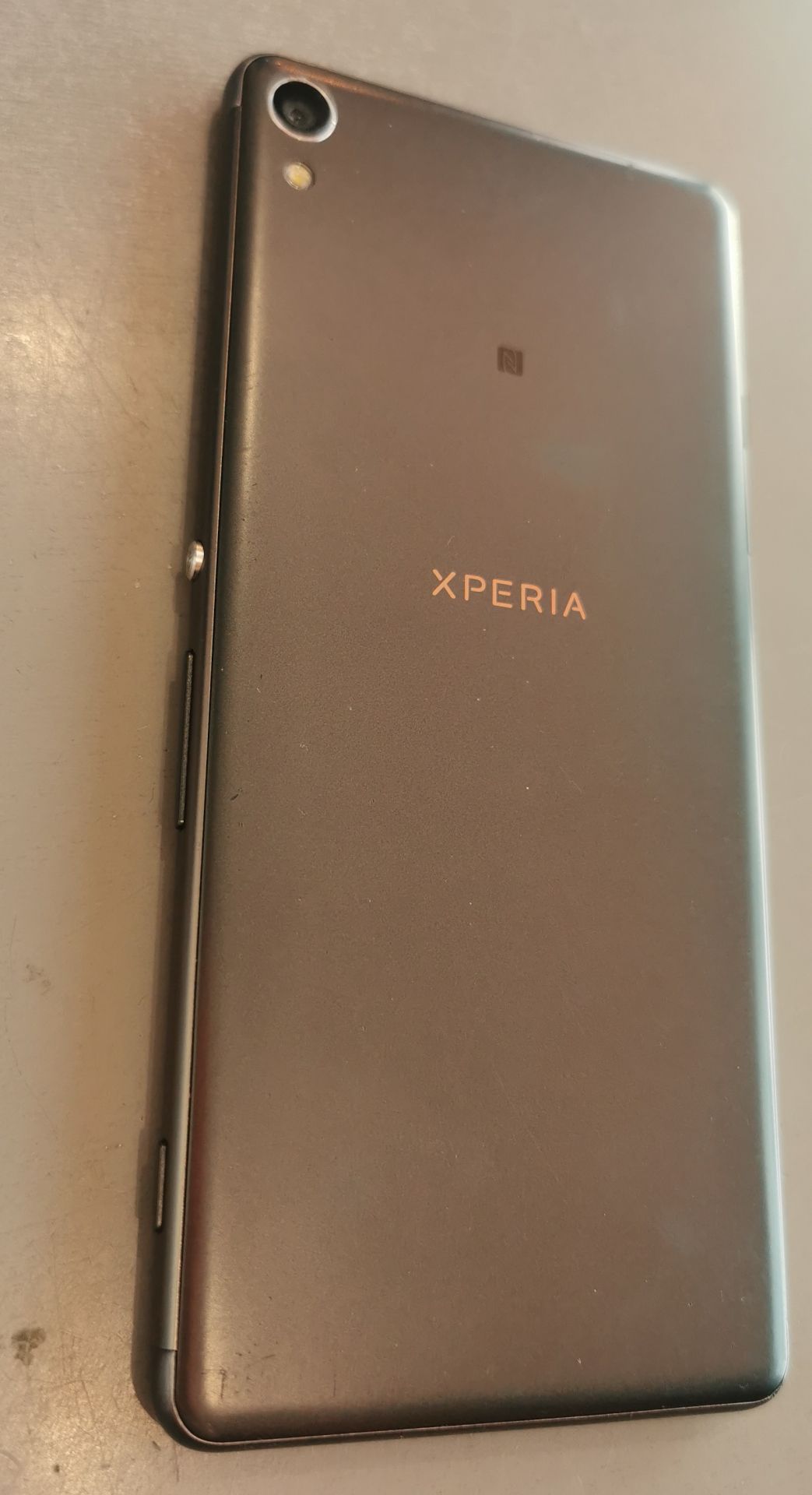 Sony Xperia XA F3111 - фото фото фото 1