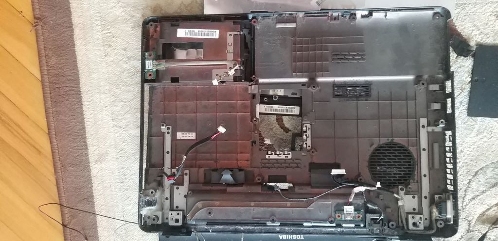 Ноутбук Toshiba L800, - фото фото фото 2
