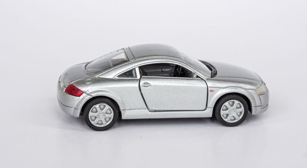 1:35 AUDI TT 8N 1998-2006 silver, WELLY #9740 - фото фото фото 4