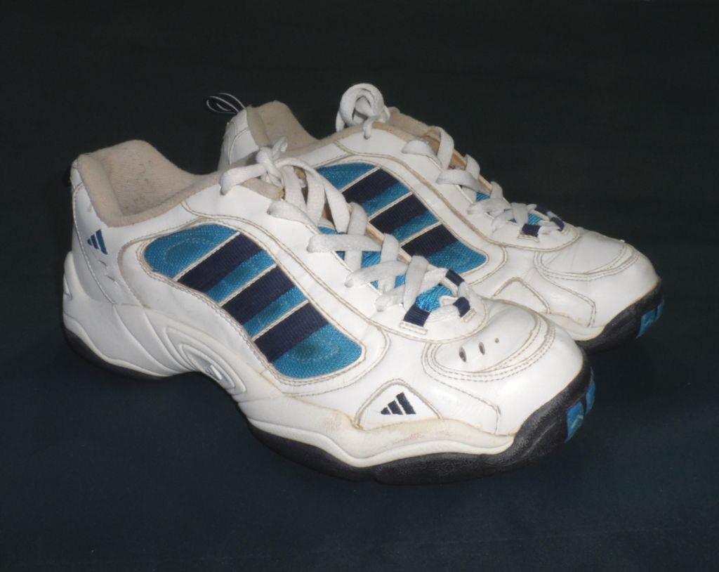Кросівки Adidas 38 1/3 р. - фото фото фото 0