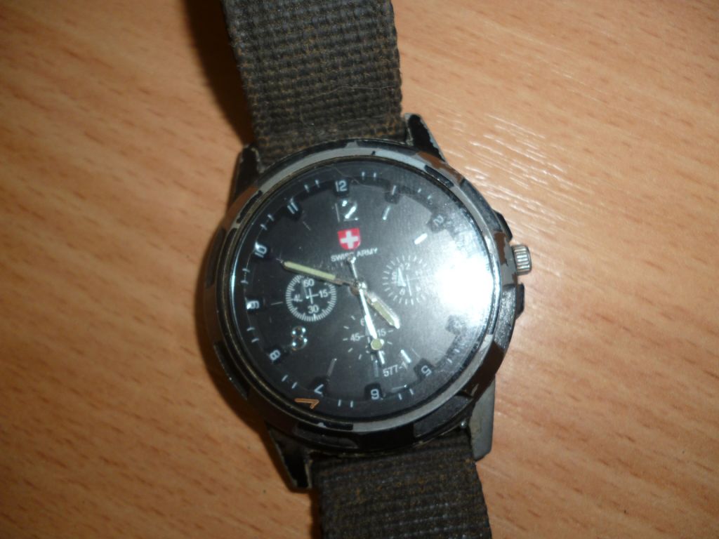 Часы SWISS ARMY 577 кварцевые - фото фото фото 2