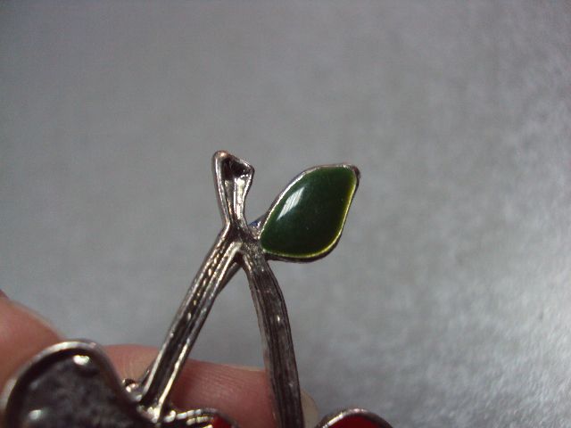 знак брошка вишенки европа №2803 - фото фото фото 4