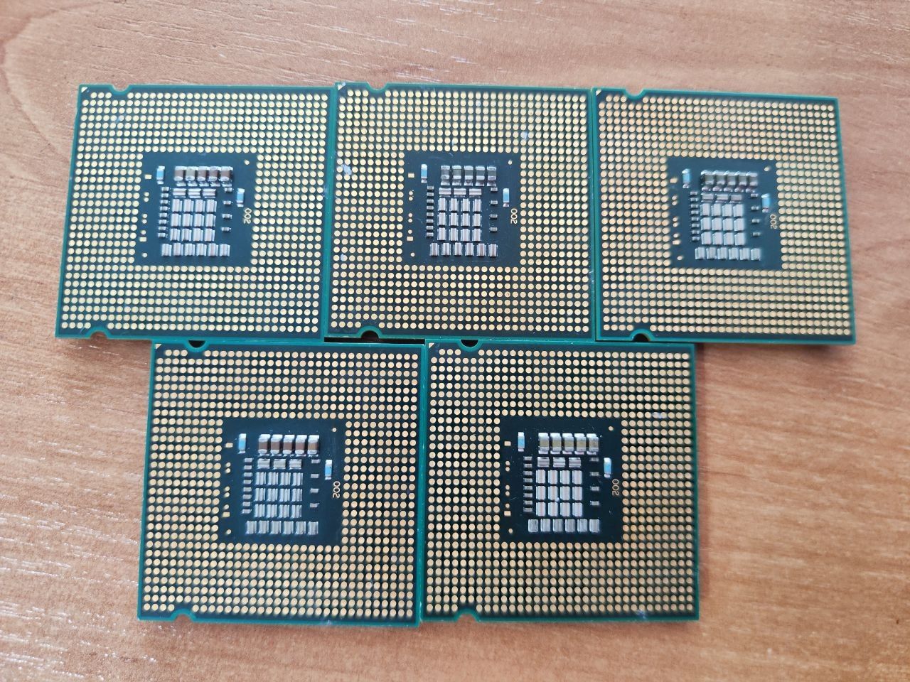 ПРОЦЕССОРИ iNTEL CORE 2 DUO E 8400 10 ШТ,В КІЛЬКОСТІ - фото фото фото 1