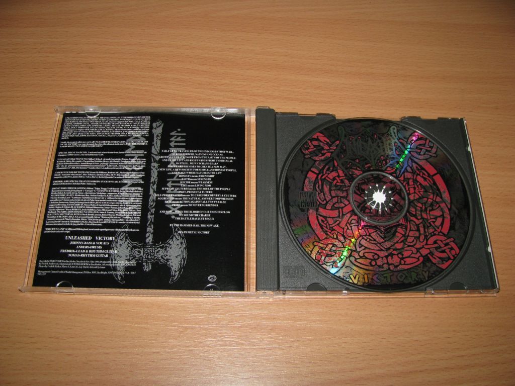 UNLEASHED - Victory    (1995 Century Media 1st press,USA) - фото фото фото 1