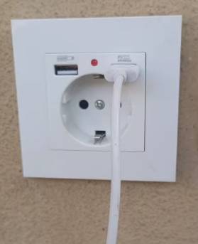 Розетка з usb USB настінна розетка біла - фото фото фото 3