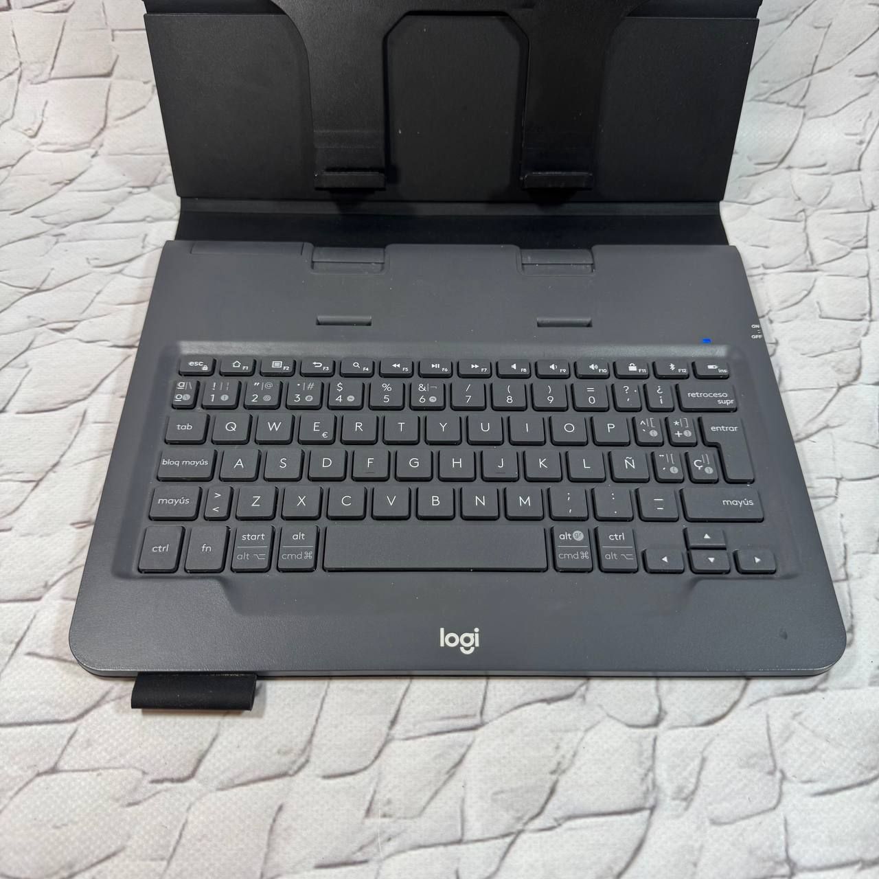 Універсальна клавіатура Logitech Folio 9-10''  (№1409) - фото фото фото 11