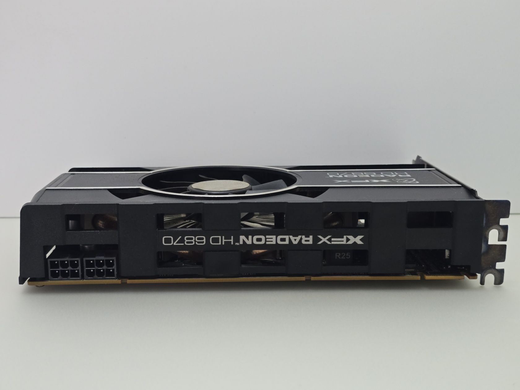 Відеокарта XFX Radeon HD 6870 1GB   (1GB,GDDR5,256 Bit,HDMI,PCI-Ex,Б/у) - фото фото фото 2