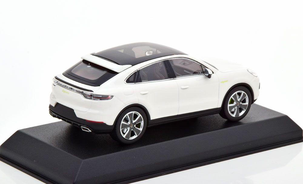 Norev 1:43 Porsche Cayenne e-hybrid Coupe  (2019) white - фото фото фото 1