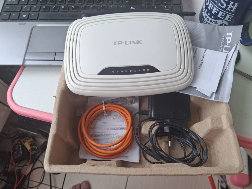 Маршрутизатор роутер TP-Link TL-WR740N - фото фото фото 2