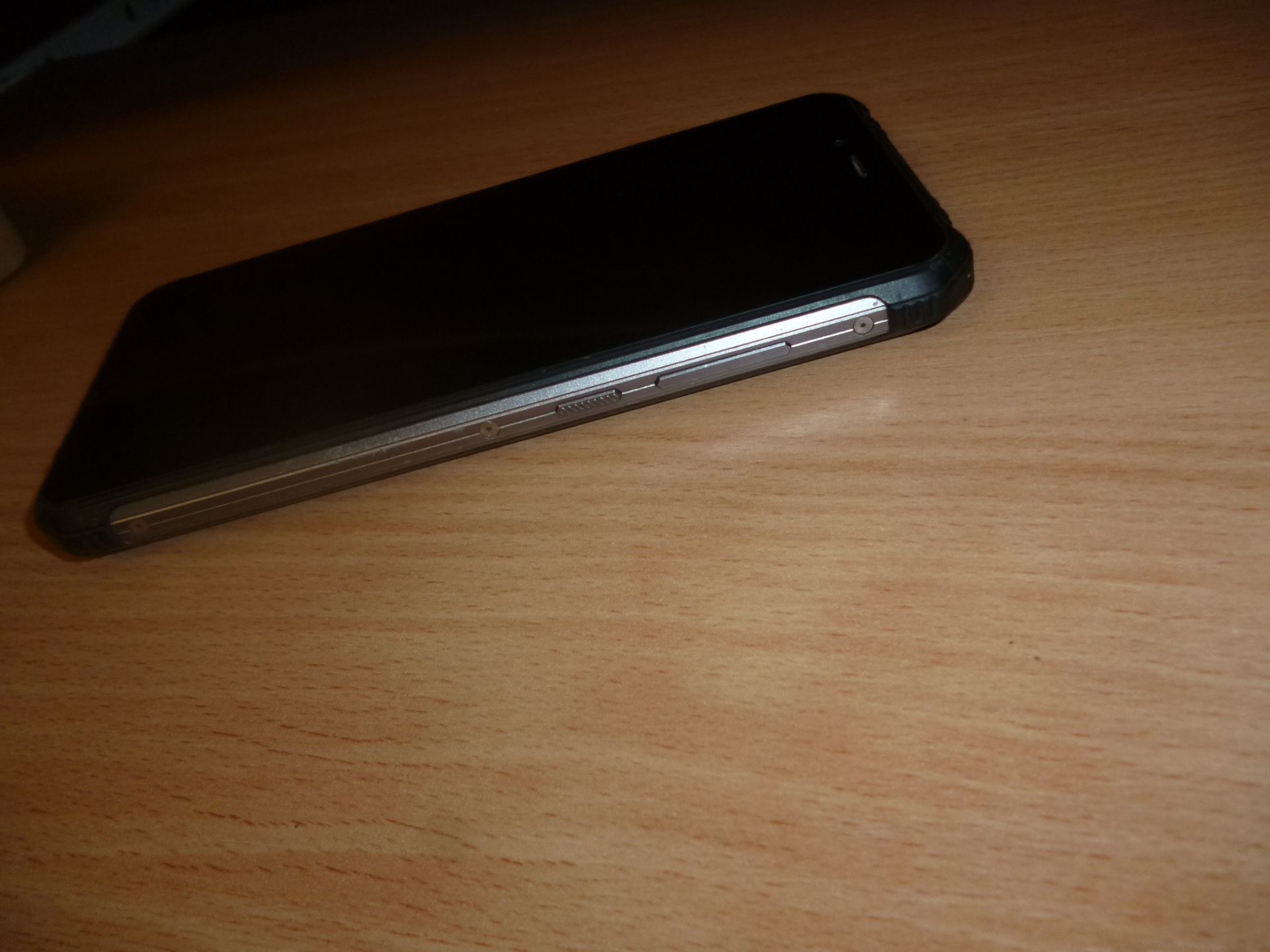 мобильный телефон  android 8  ZOJI Z33 orange IP68 смартфон - фото фото фото 5