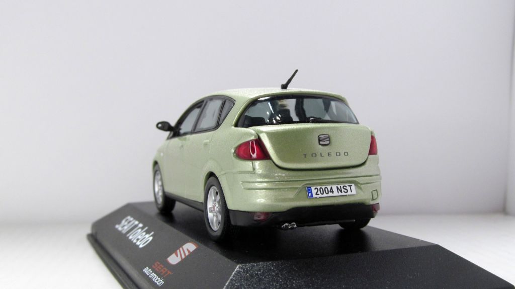Seat Toledo 2004, Seat Autocollectoin. 1:43 коробка и бокс - фото фото фото 1