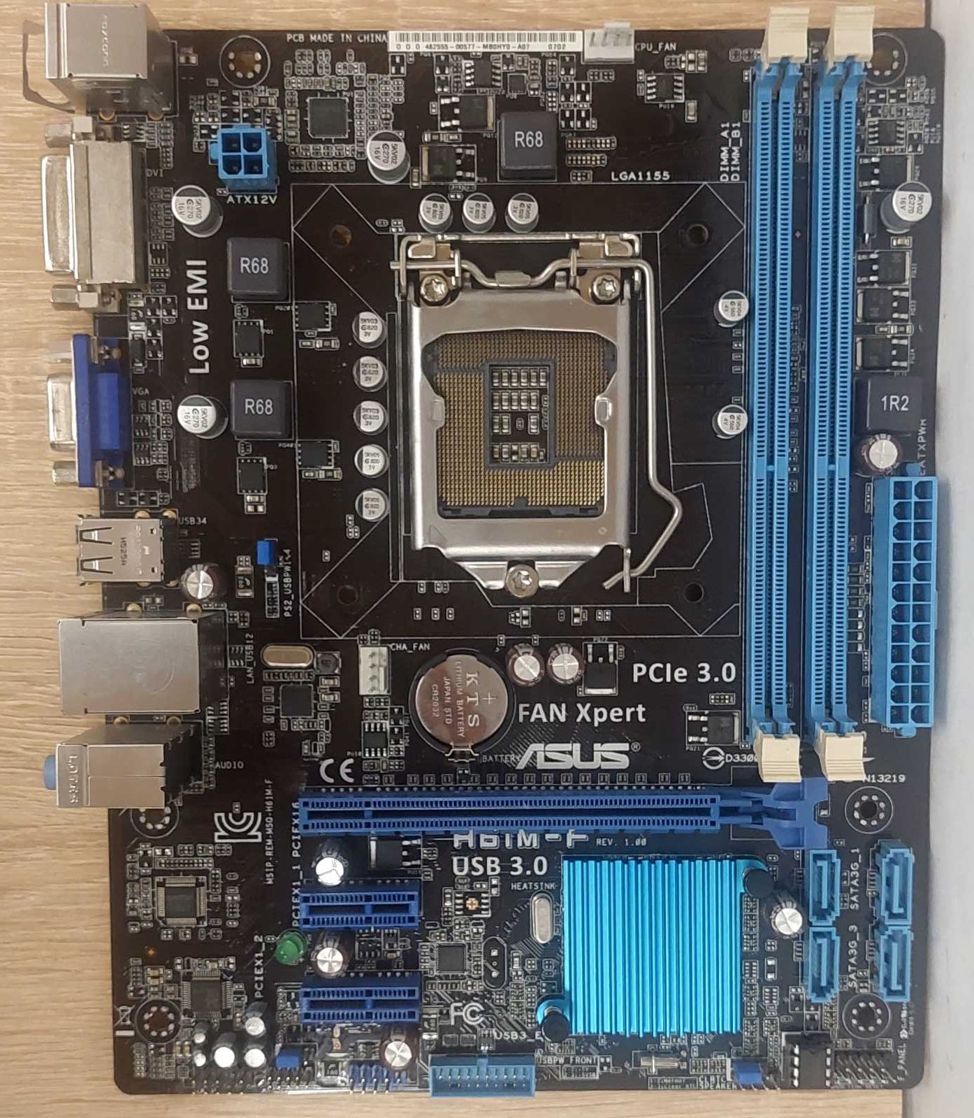 Материнська плата Asus H61M-F  / Socket 1155 / MicroATX / 2 x DDR3  б/в - фото фото фото 3