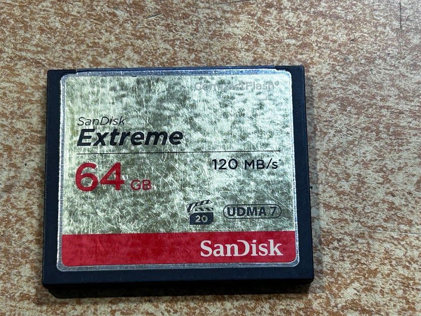 Карта памяти CompactFlash SanDisk Extreme UDMA 7 64GB № 241502750 - фото фото фото 0