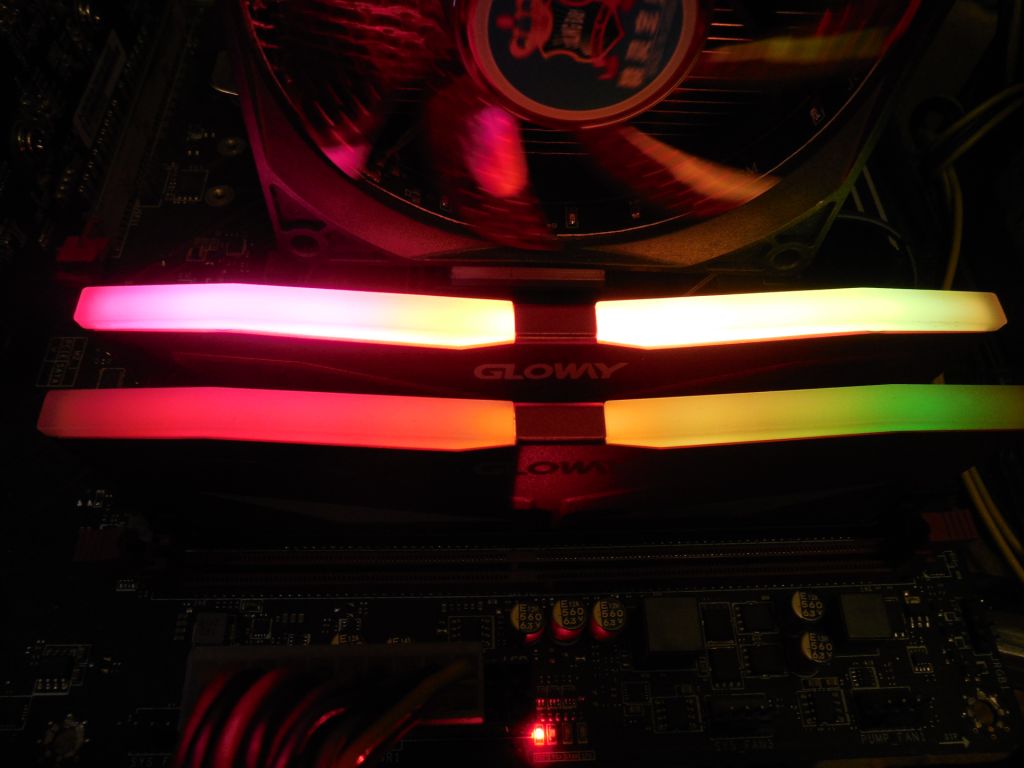 Gloway 16Gb DDR4 3000MHz RGB б/в - фото фото фото 4