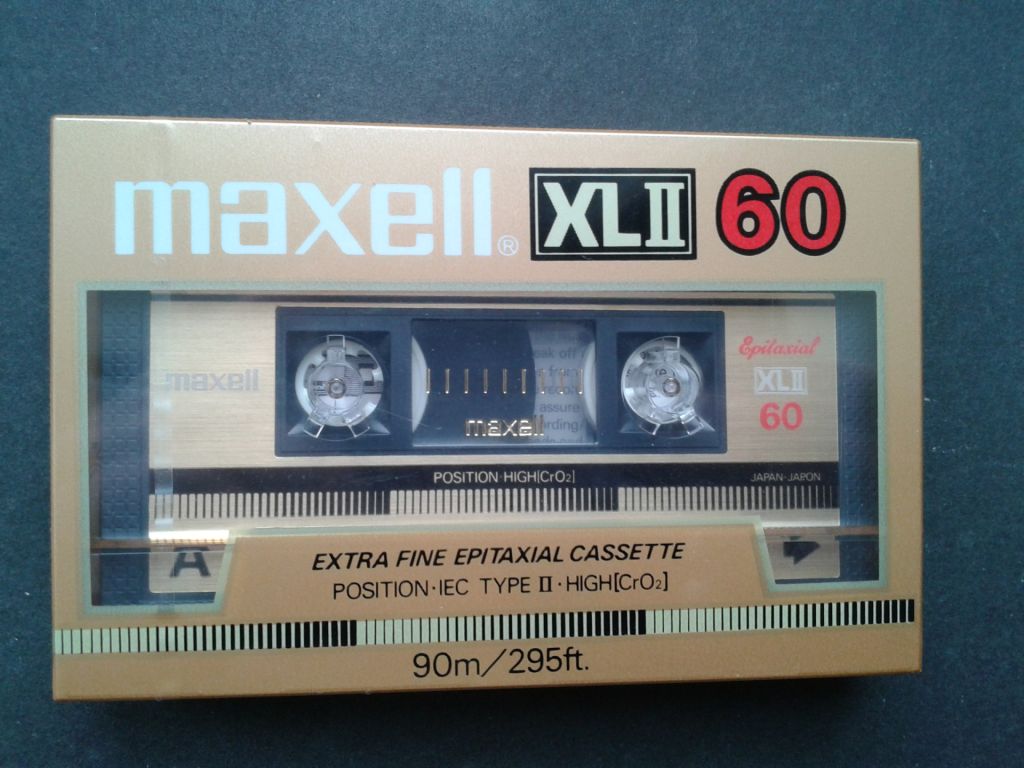 Аудиокассета Maxell XLII 60 - фото фото фото 0