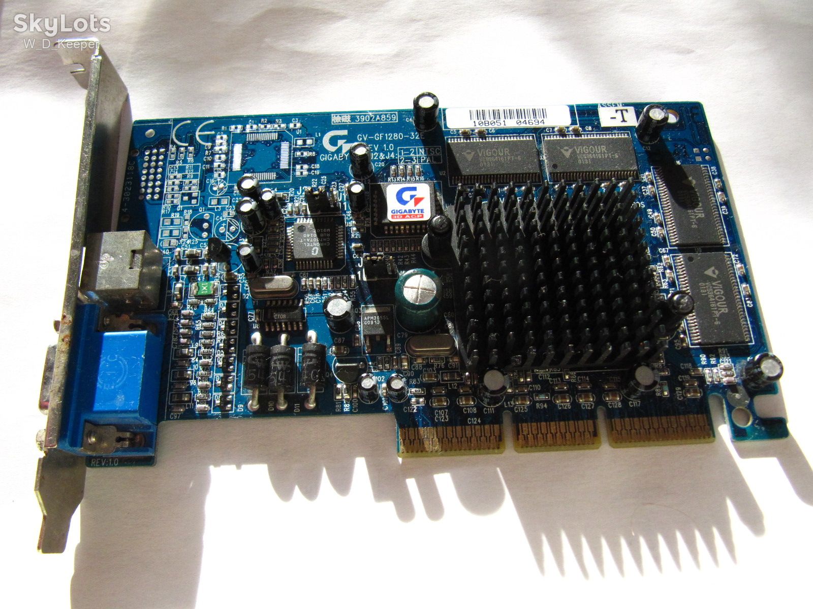 Gigabyte GV-GF1280-32E GeForce2 MX200 32M - фото фото фото 0