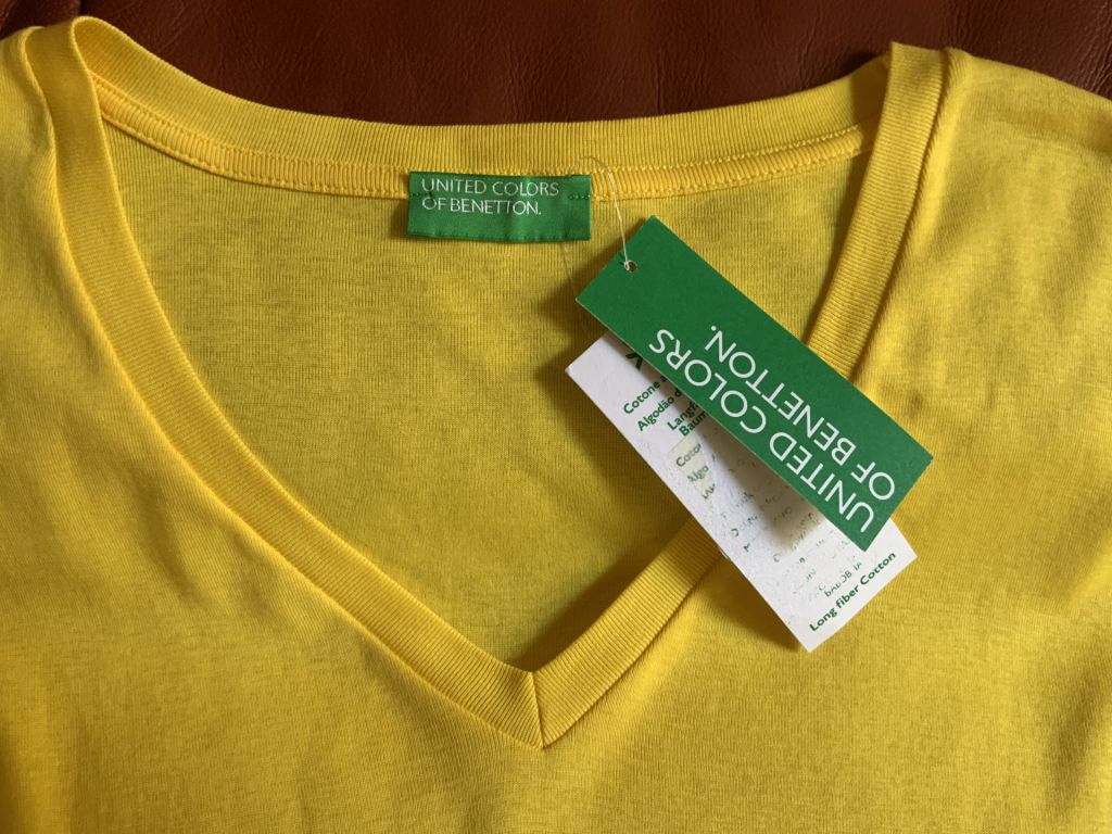 Футболка желтая Benetton, р.S - фото фото фото 1