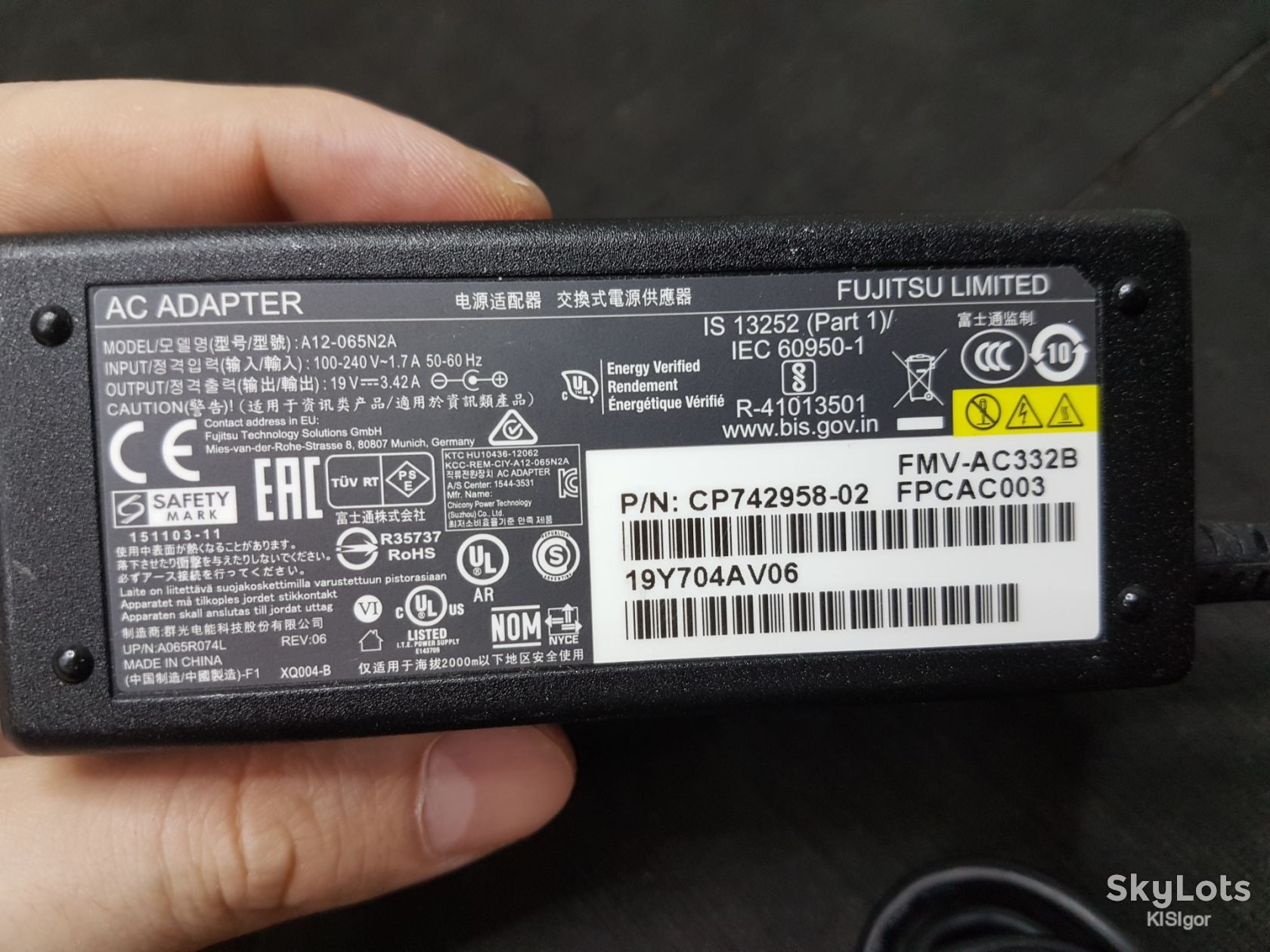 Оригінальний блок живлення    (адаптер змінного струму) Fujitsu Limited потужністю 65 Вт  *78986 - фото фото фото 4