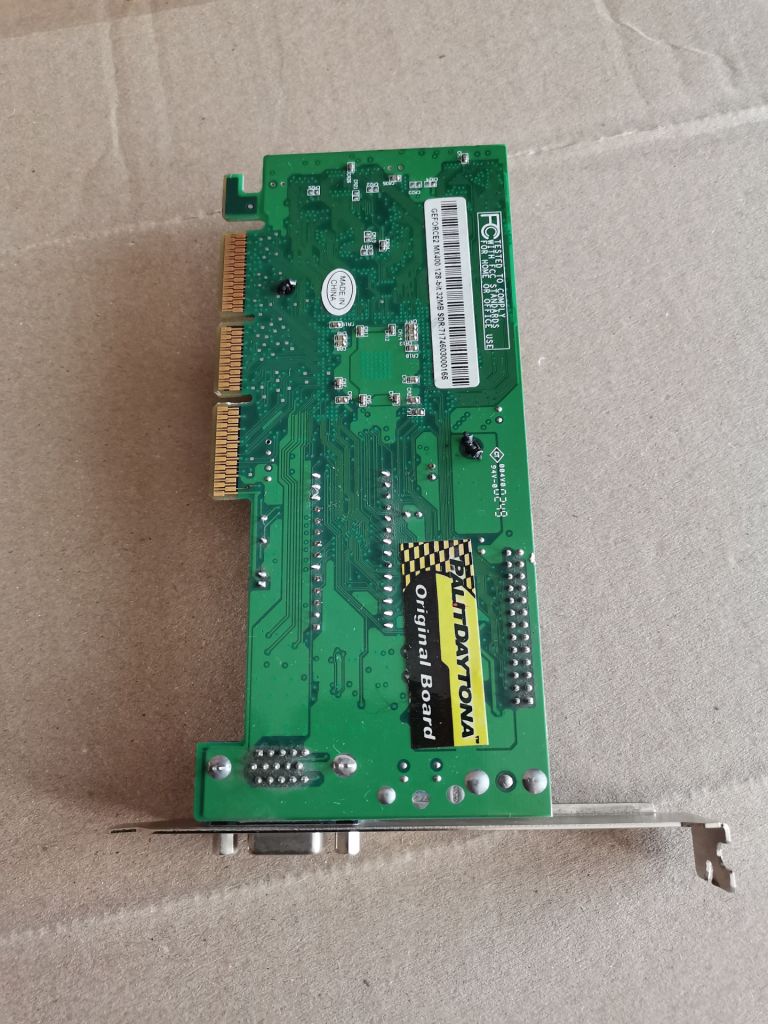 Видеокарта Palit Daytona NVIDIA GeForce2 MX400 32Mb 128bit SDR AGP - фото фото фото 4