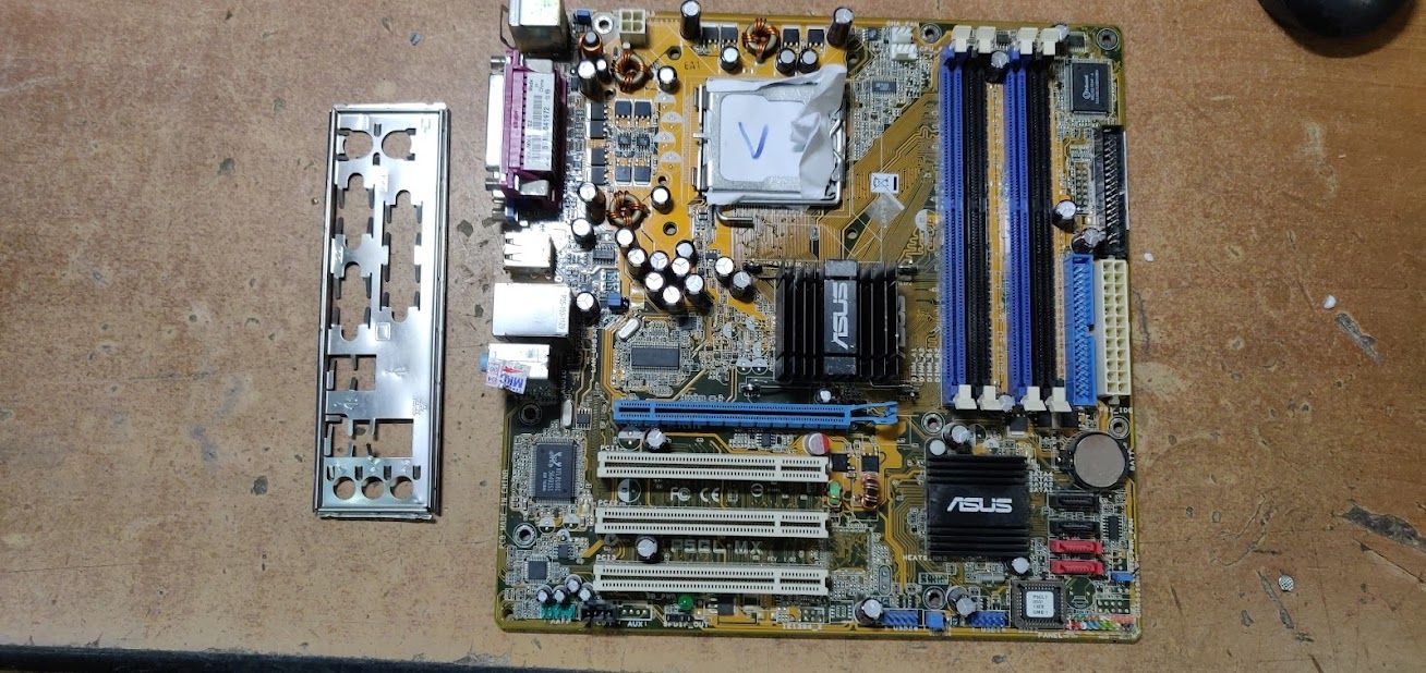 Мат. плата Asus P5GL-MX LGA775 i915GL PCI-E+SVGA+LAN SATA MicroATX 4DDR № 211110 - фото фото фото 0