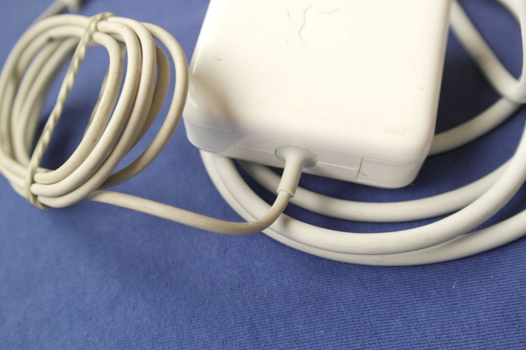 Зарядное устройство APPLE MagSafe 60W     (16.5V 3.65A) A1344 - фото фото фото 6