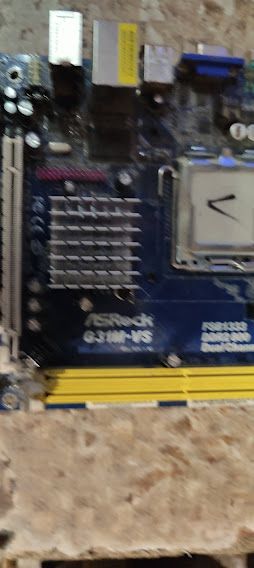 Мат. плата ASRock G31M-VS LGA775 G31 PCI-E+SVGA+LAN SATA MicroATX 2DDR2 № 230112105 - фото фото фото 1