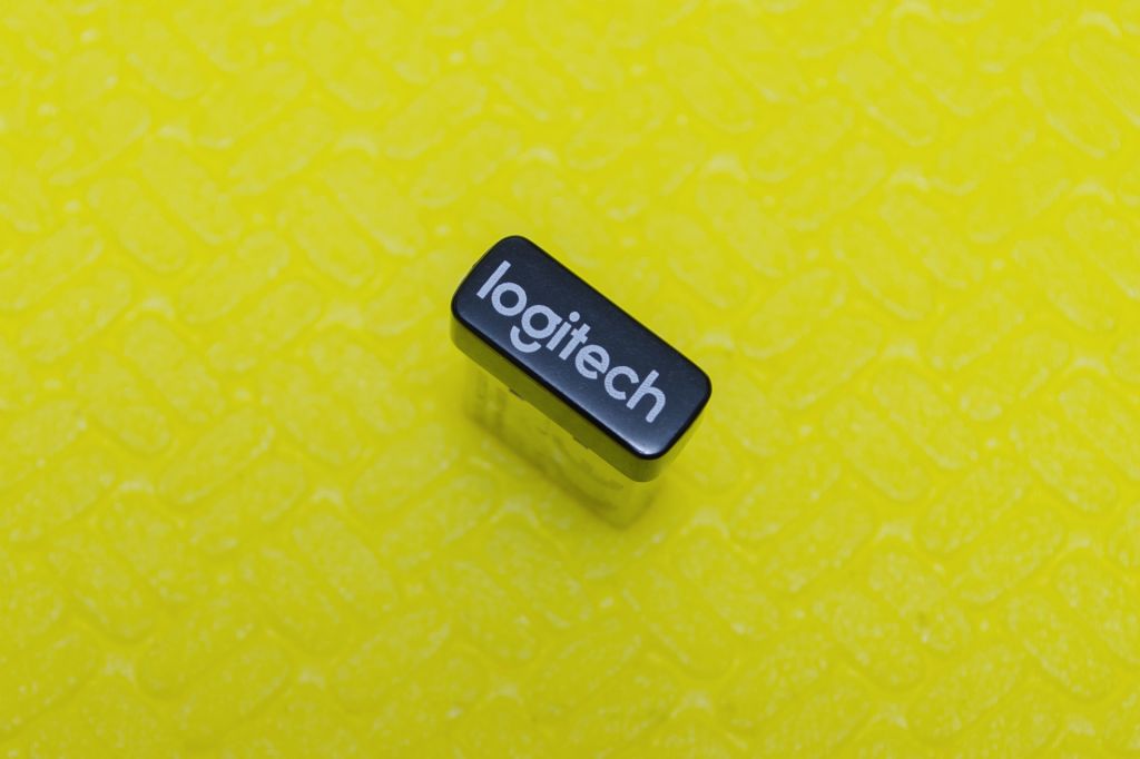 Адаптер ресивер универсальный Logitech USB receiver 2.4 ГГц Bluetooth - фото фото фото 1