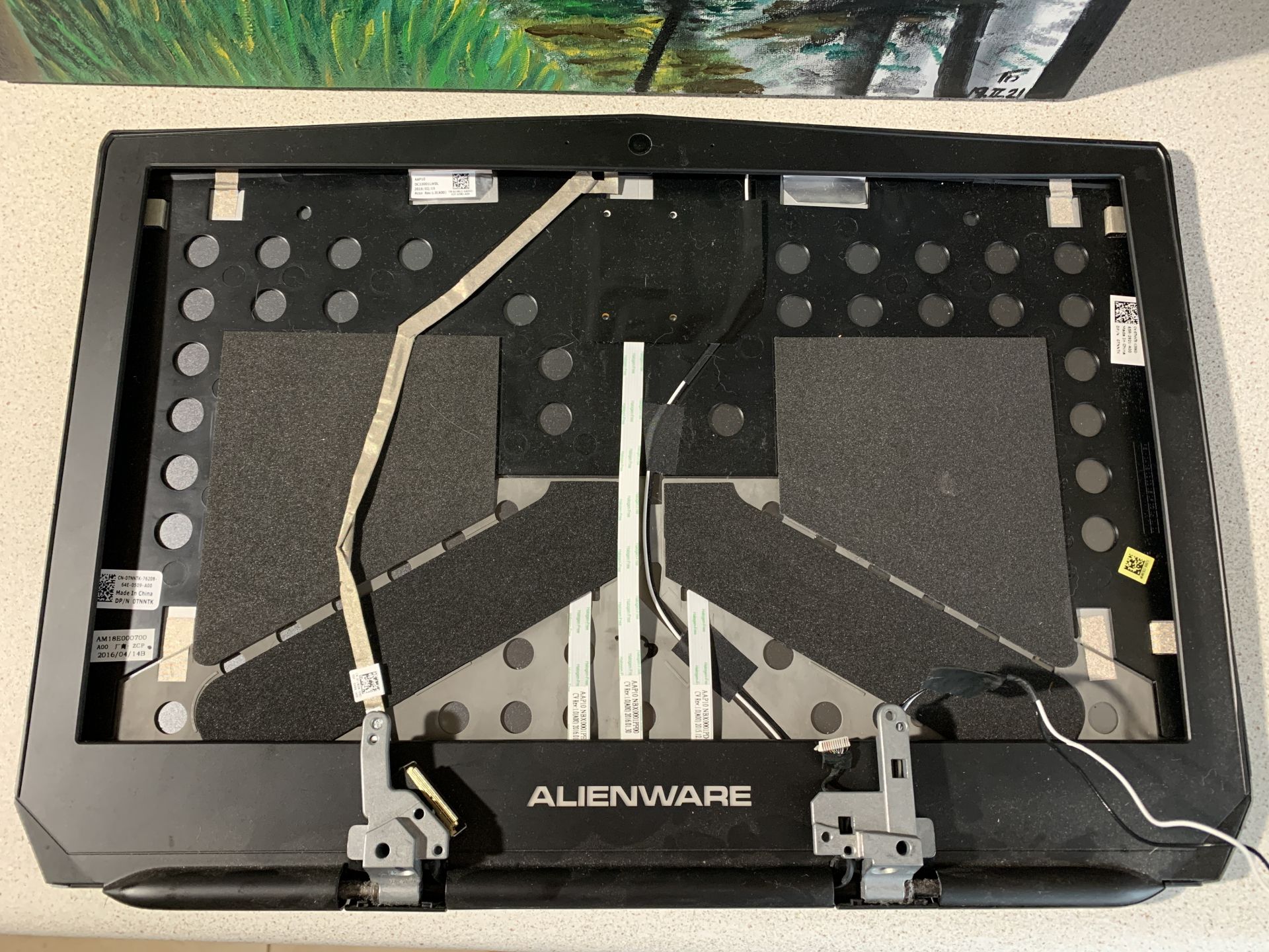 Верхня кришка до Ноутбука Dell Alienware 15 R2             (розборка) - фото фото фото 1
