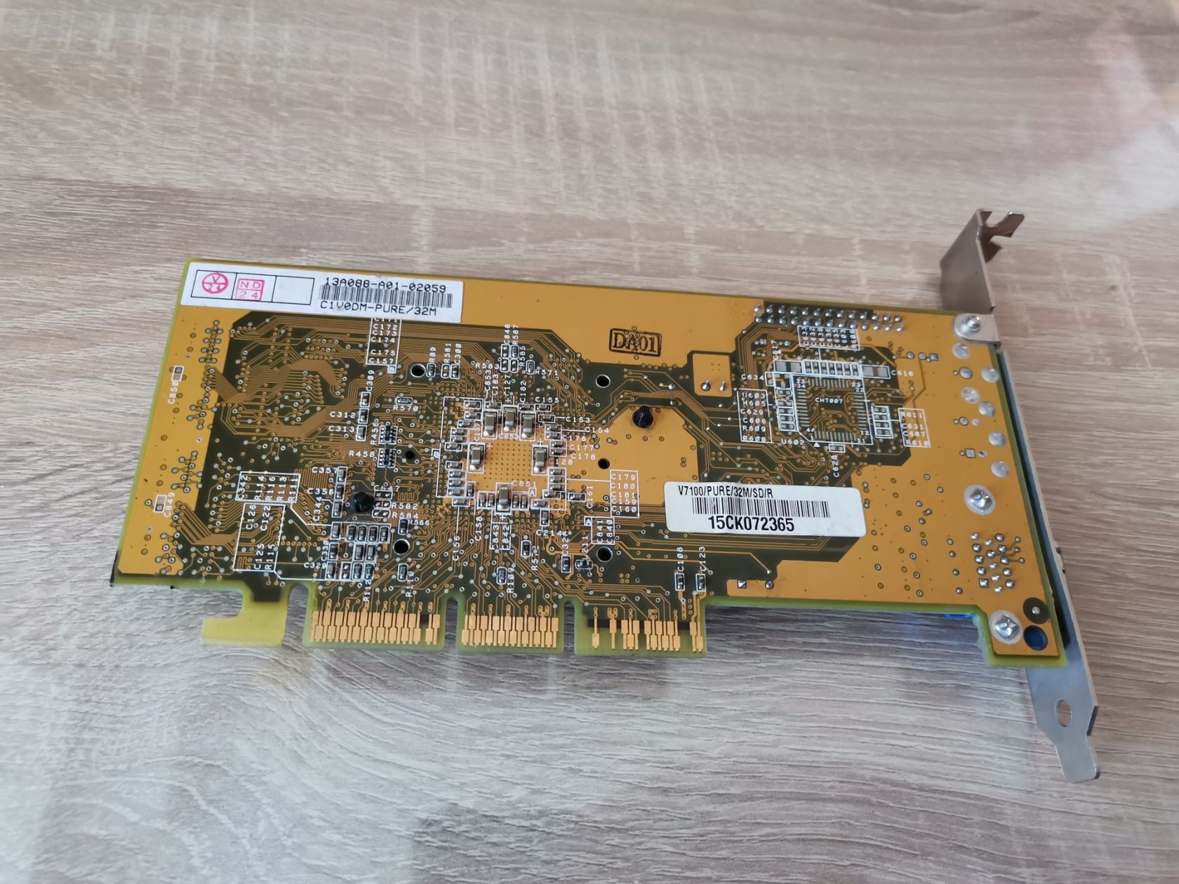 Видеокарта Asus V7100/PURE/32M/SD/R NVIDIA GeForce2 MX 32mb SDRAM AGP 4x - фото фото фото 7