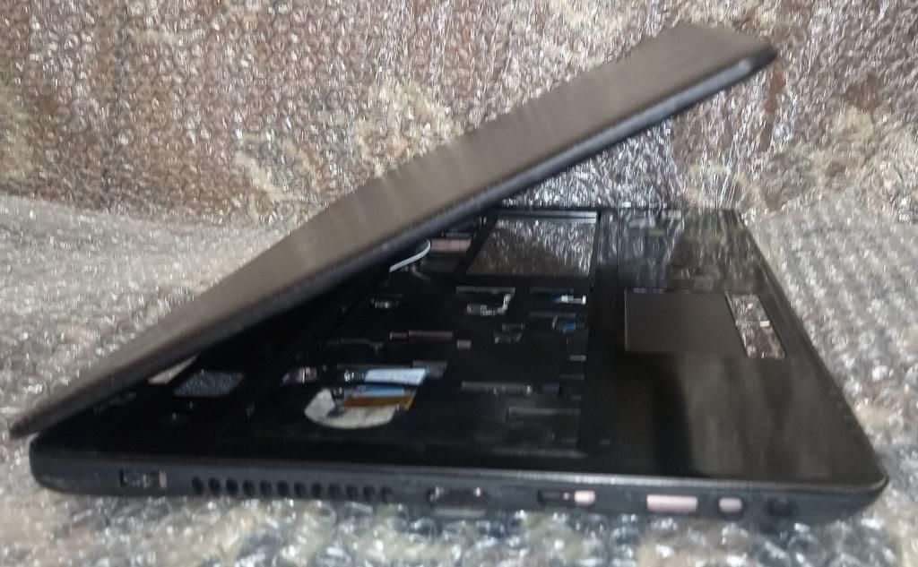 Корпус з ноутбука LENOVO Ideapad U550 - фото фото фото 6