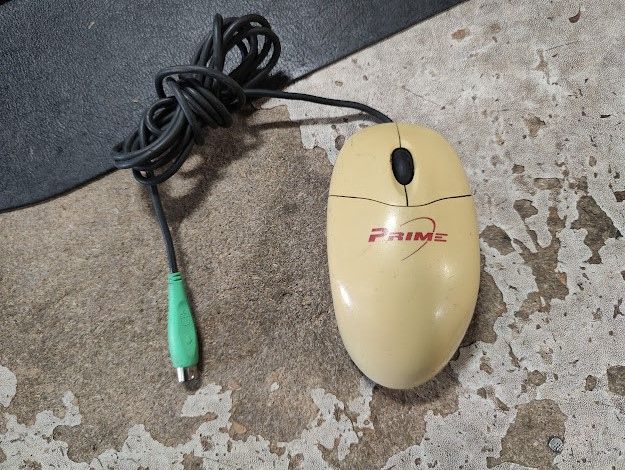 Брендовая оптическая мышь Logitech M-SBF96 PS/2 № 250306207 - фото фото фото 0