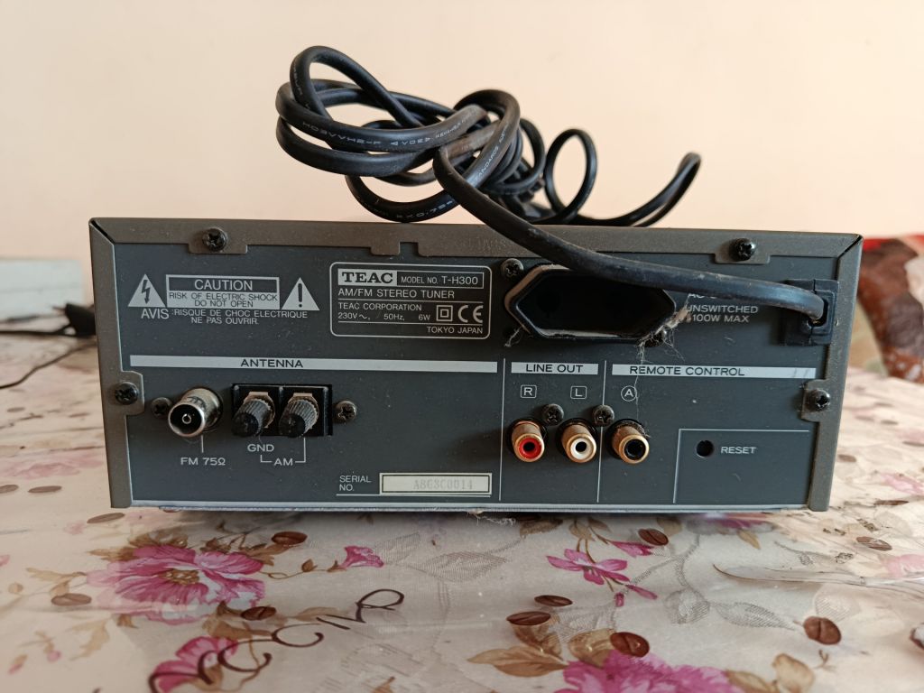 Радіоприймач TEAC T-H300 - фото фото фото 4