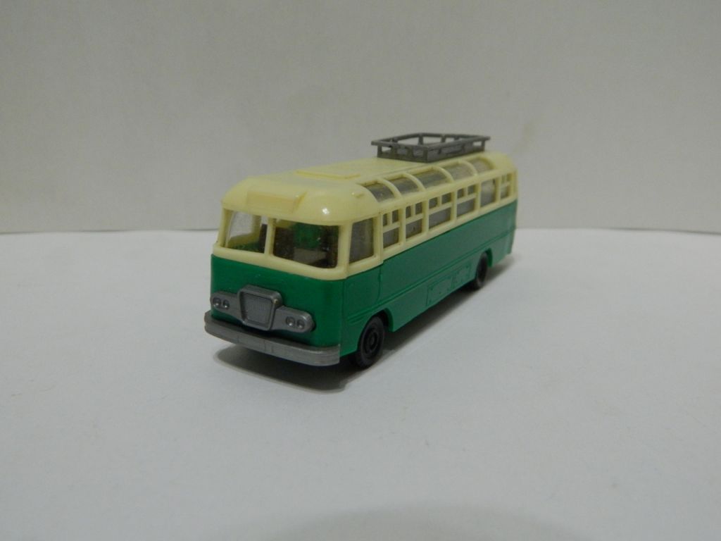 Автобус IKARUS 31. ESPEWE/PERMOT 1:87 H0  (71239). - фото фото фото 0