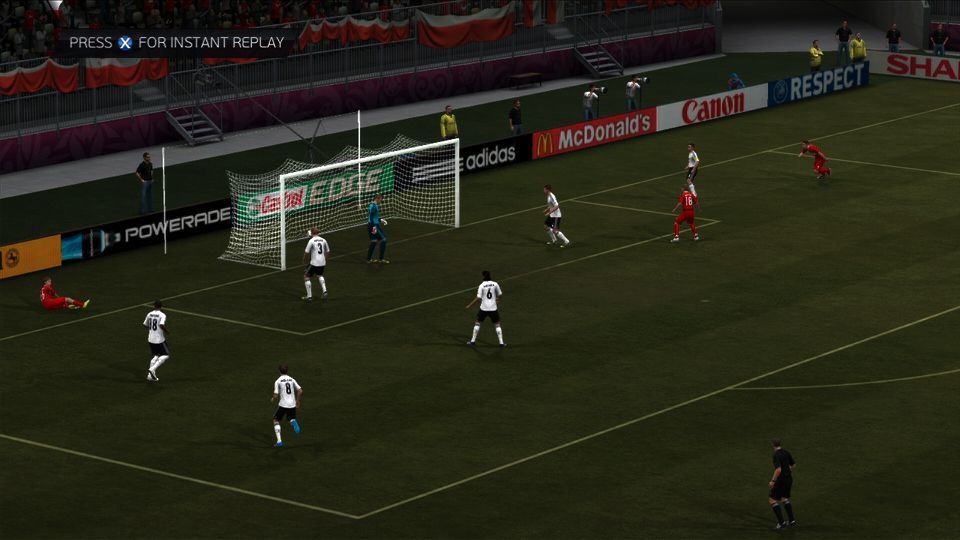 Игра на PS3 "FIFA 12" - фото фото фото 6
