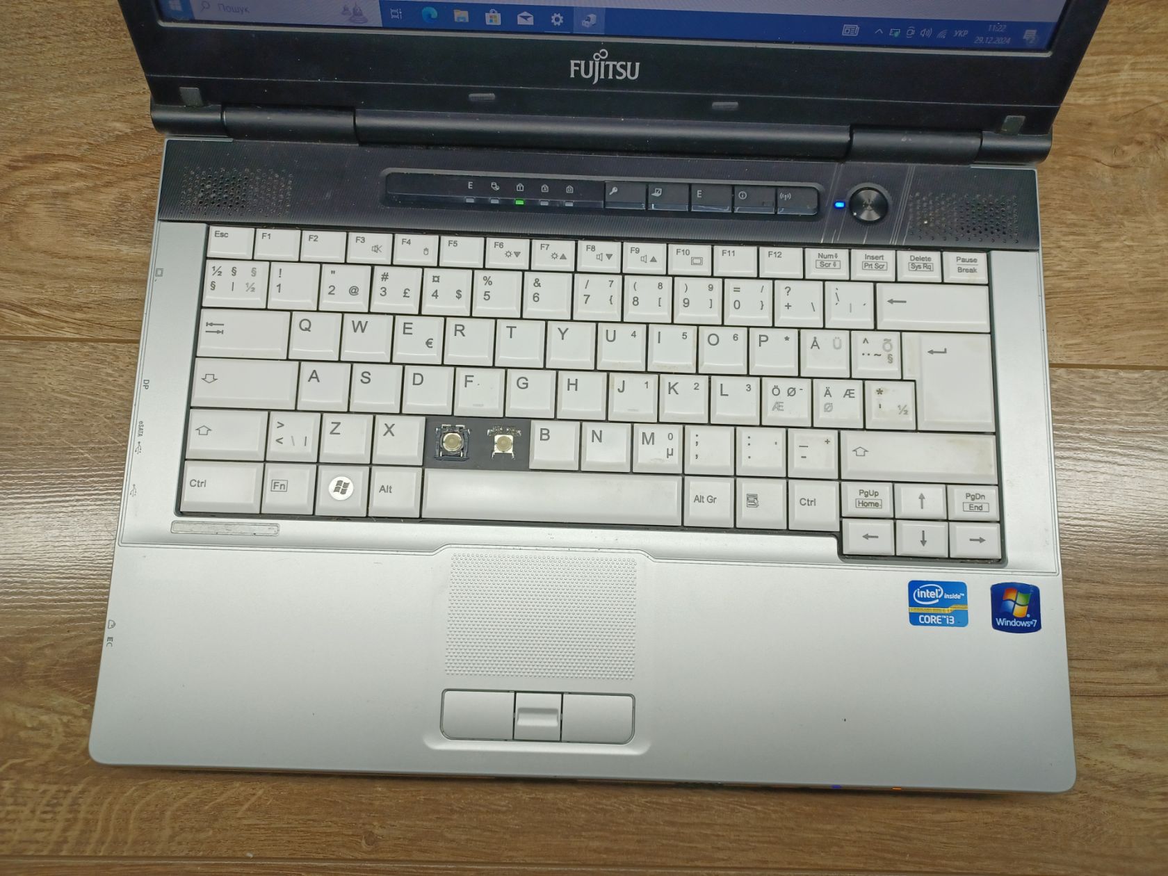 Ноутбук Fujitsu Lifebook S751 №73 - фото фото фото 2