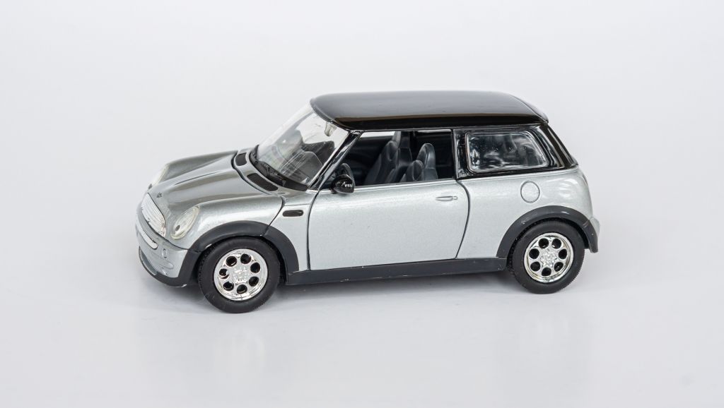 1:32 BMW Mini Cooper Millenium 2001 silver, Gate - фото фото фото 1