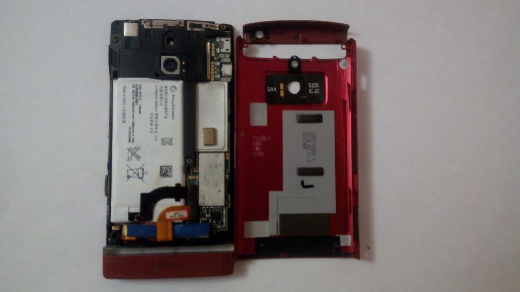 Мобильный телефон Sony Xperia P LT22I - фото фото фото 2