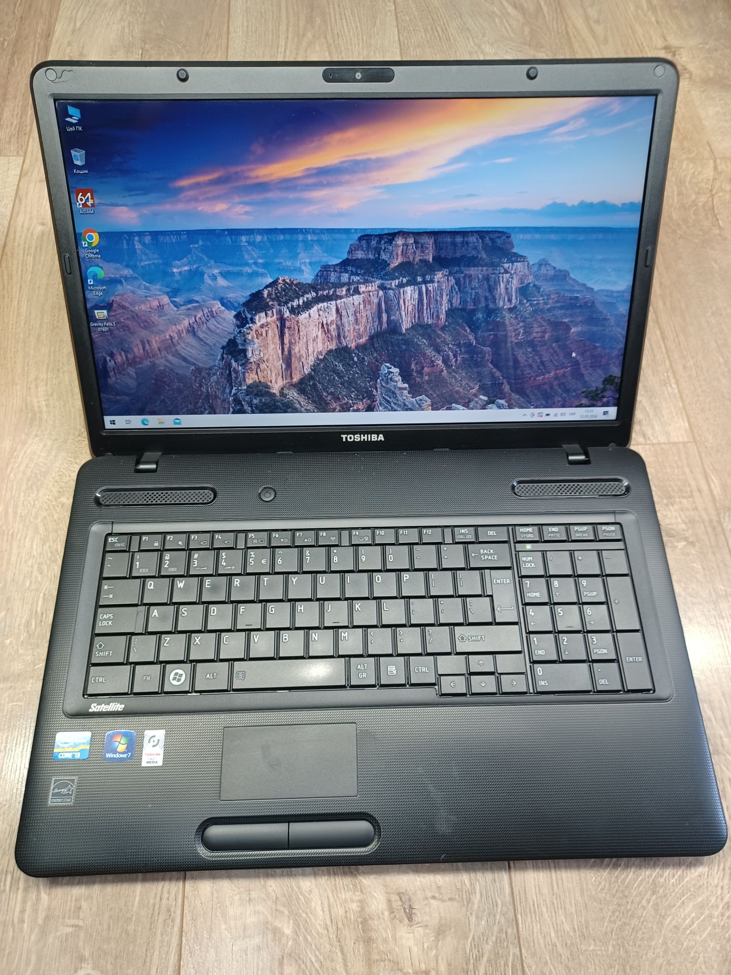 Ноутбук Toshiba Satellite C670 - фото фото фото 0