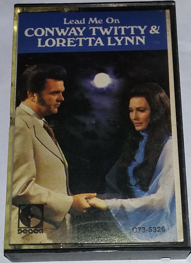 CONWAY TWITTY &amp; LORETTA LYNN Lead Me On. Cassette US - фото фото фото 0
