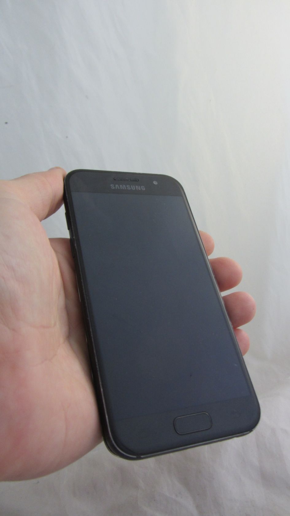 Samsung Galaxy A3 2017 Duos   (SM-A320FL) Black - фото фото фото 0