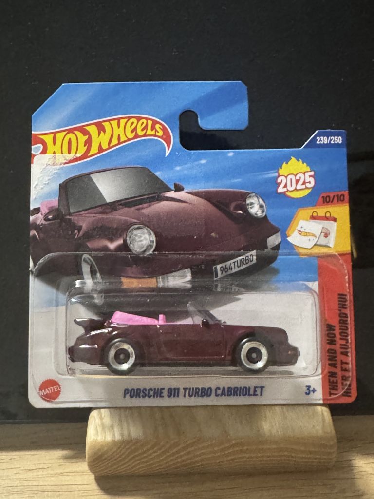 Porsche 911 Cabriolet 1/64 HotWheels - фото фото фото 0