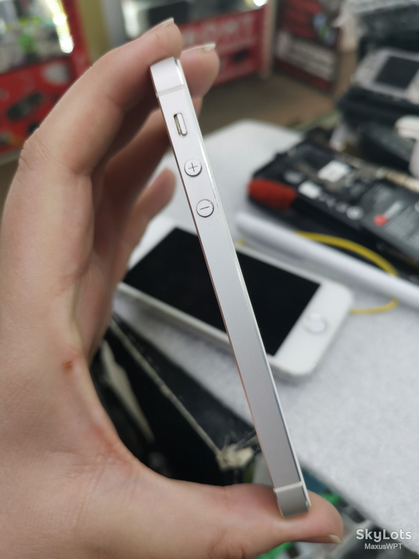 #Shop iphone 5s silver  7422 - фото фото фото 1