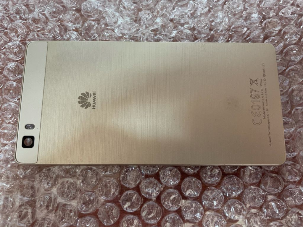 Huawei P8 Lite  (ALE-L21) Крышка - фото фото фото 0