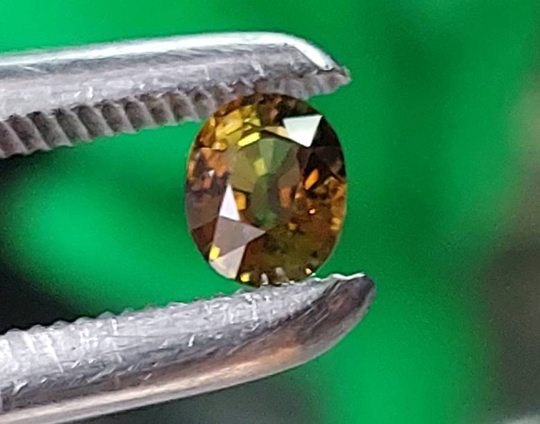 Турмалин 0,58Ct 5,6x4,4 мм VS - фото фото фото 2