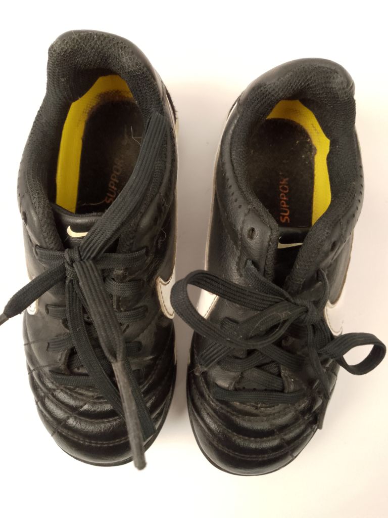 Дитячі кросівки Nike Індонезія устілка 16.5 см | Стильні бігові кросівочки Найк  ( б/у) - фото фото фото 2