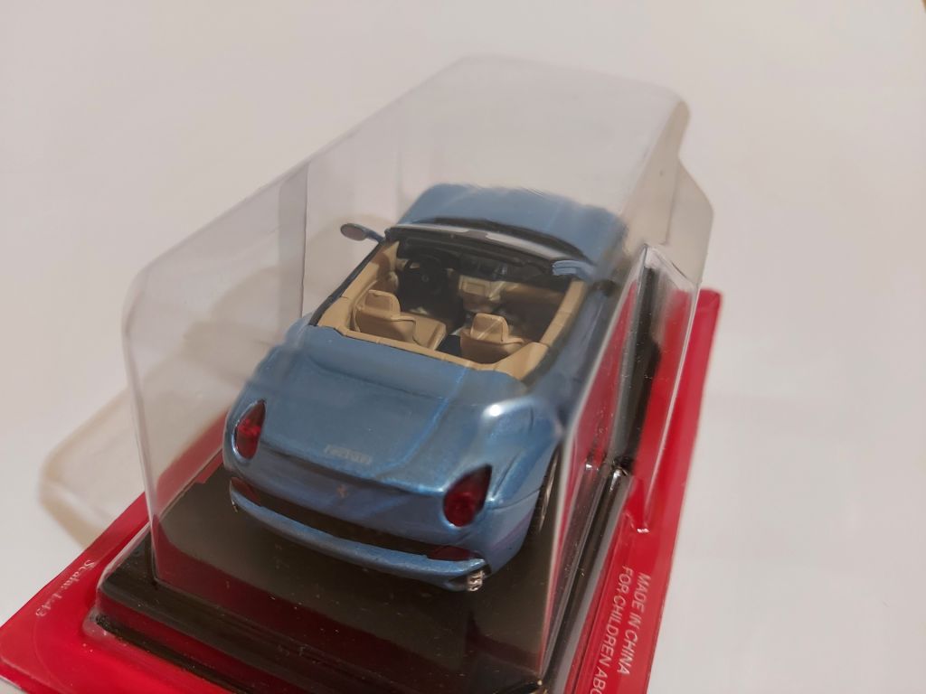 Altaya 1:43 Ferrari California  (2008) - фото фото фото 4