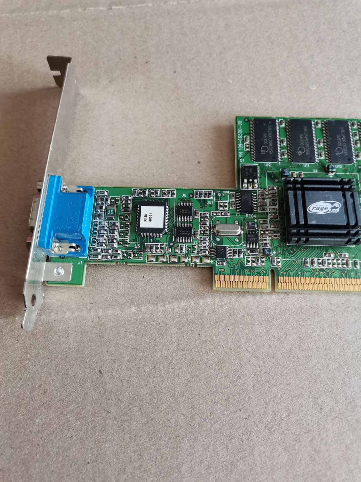 Видеокарта ATI Xpert 2000 Rage 128VR 32mb SDRAM  SGRAM AGP 2x - фото фото фото 4