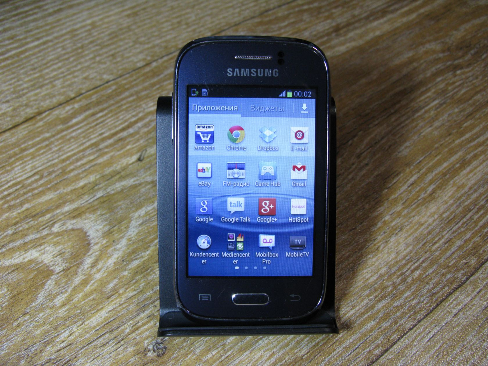Samsung GT-S6310N Galaxy Young - фото фото фото 1